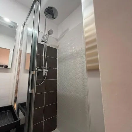 Πανσιόν Les Eres